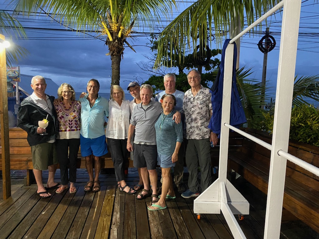 Another group shot of Marin Scuba Club and friends in Roatan.